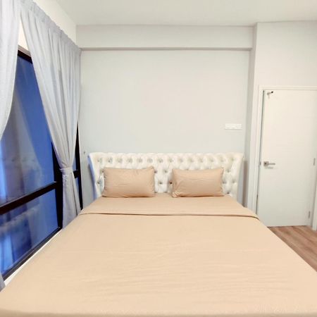 Arte Mont Kiara Host By Host Corner Suites Куала-Лумпур Номер фото